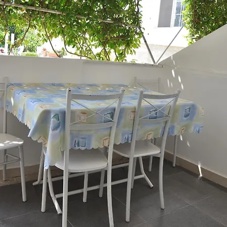 بيت ضيافة Novi دراس