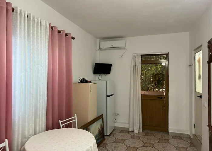 Novi Pensjonat Durrës