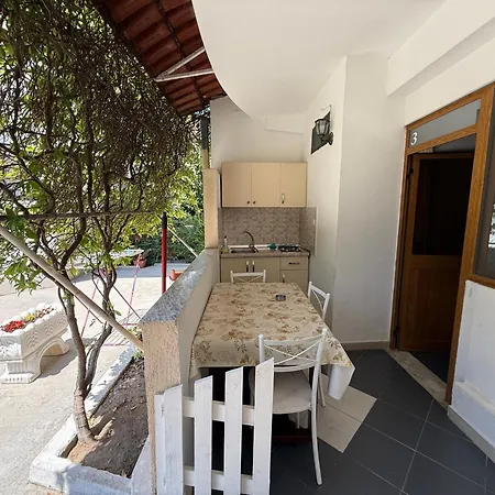 Guest house Novi
